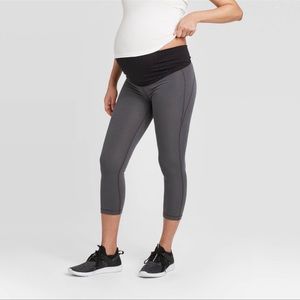 Isabel Maternity over the belly Grey athletic leggings size XXL